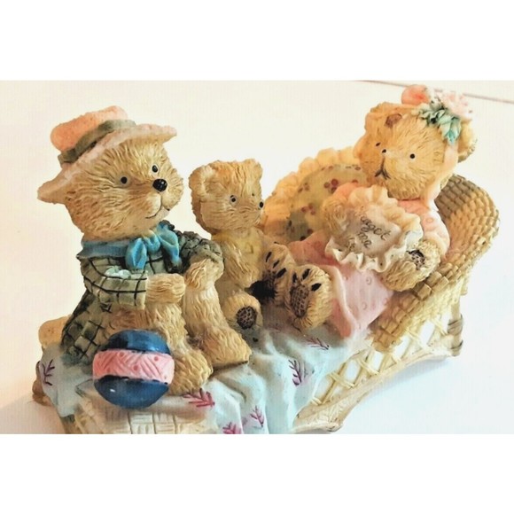 Mama, Papa, and Baby Bear Sharing the Chaise Lounge Figurine  Handpainted 1998 - Picture 3 of 8